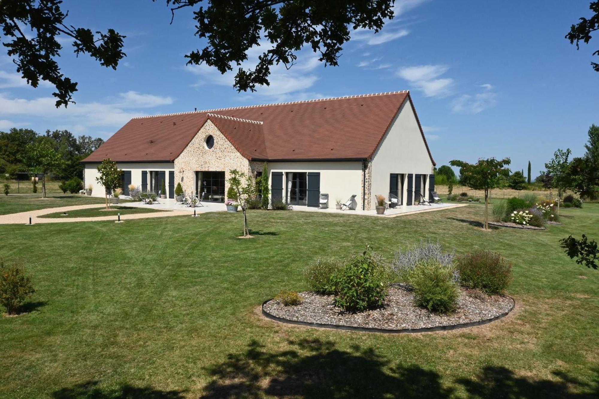 Aux 3 Forets Bizeneuille Exterior foto